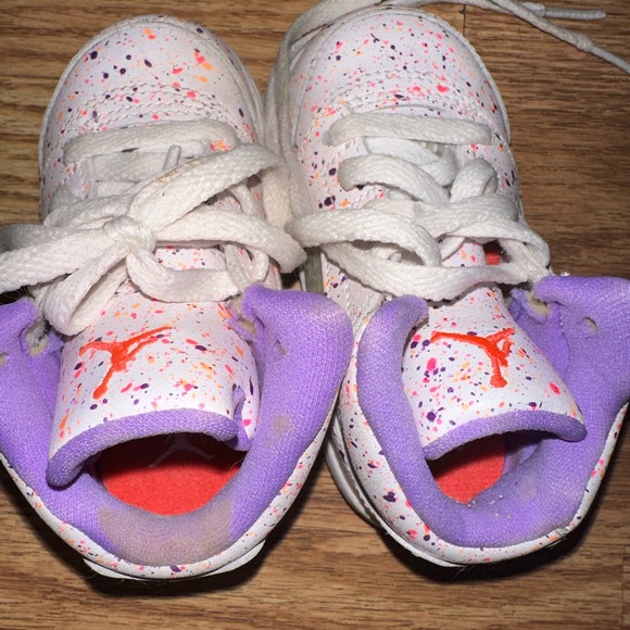Paint splatter Jordan 5 - Picture 2 of 5